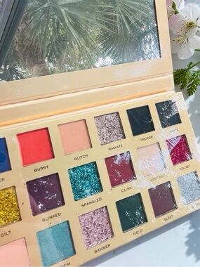 Brand new Revolution Pro All That Glistens Luxe Shadow Palette. Sealed.